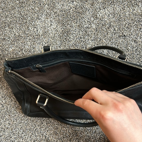 Vintage Coach Black Leather Bonnie Legacy Zip Large Shoulder Bag Y2K - Picture 3 of 14